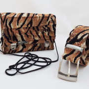 Tiger Mini Damen Handtasche Umhängetasche Schultertasche Clutch Crossover bag vorne 2