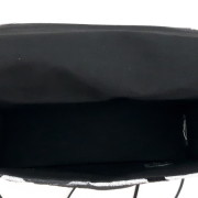 Model 21 Kleine Umhängetasche Applikation schwarz silber Bild Tasche innen