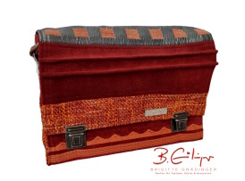 Kleine Crossbody bag vorne2 - Taschen byMe - brigittegnaedinger