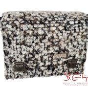 Kleine Umhänge Tasche Modell 76 - taschenbyme - brigittegnaedinger